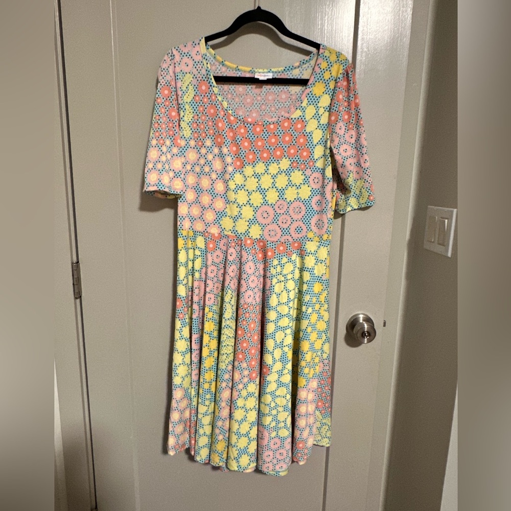 *LuLaRoe Multicolor Geometric Midi Dress